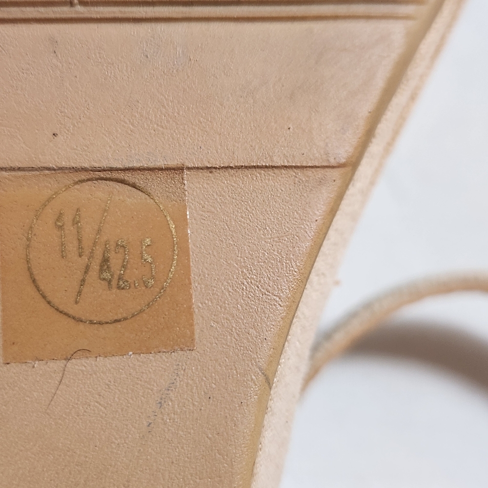 CL By Laundry Closed Toe Flat Sandals with Elegant Design Size 11 - Picture 6 of 7